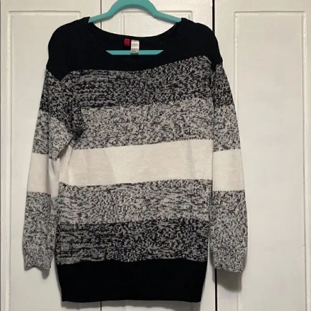 Divided by H&M lightweight crew neck sweater S
